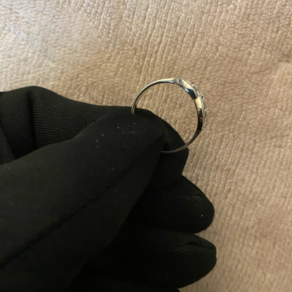 Ring - Picture 3 of 3
